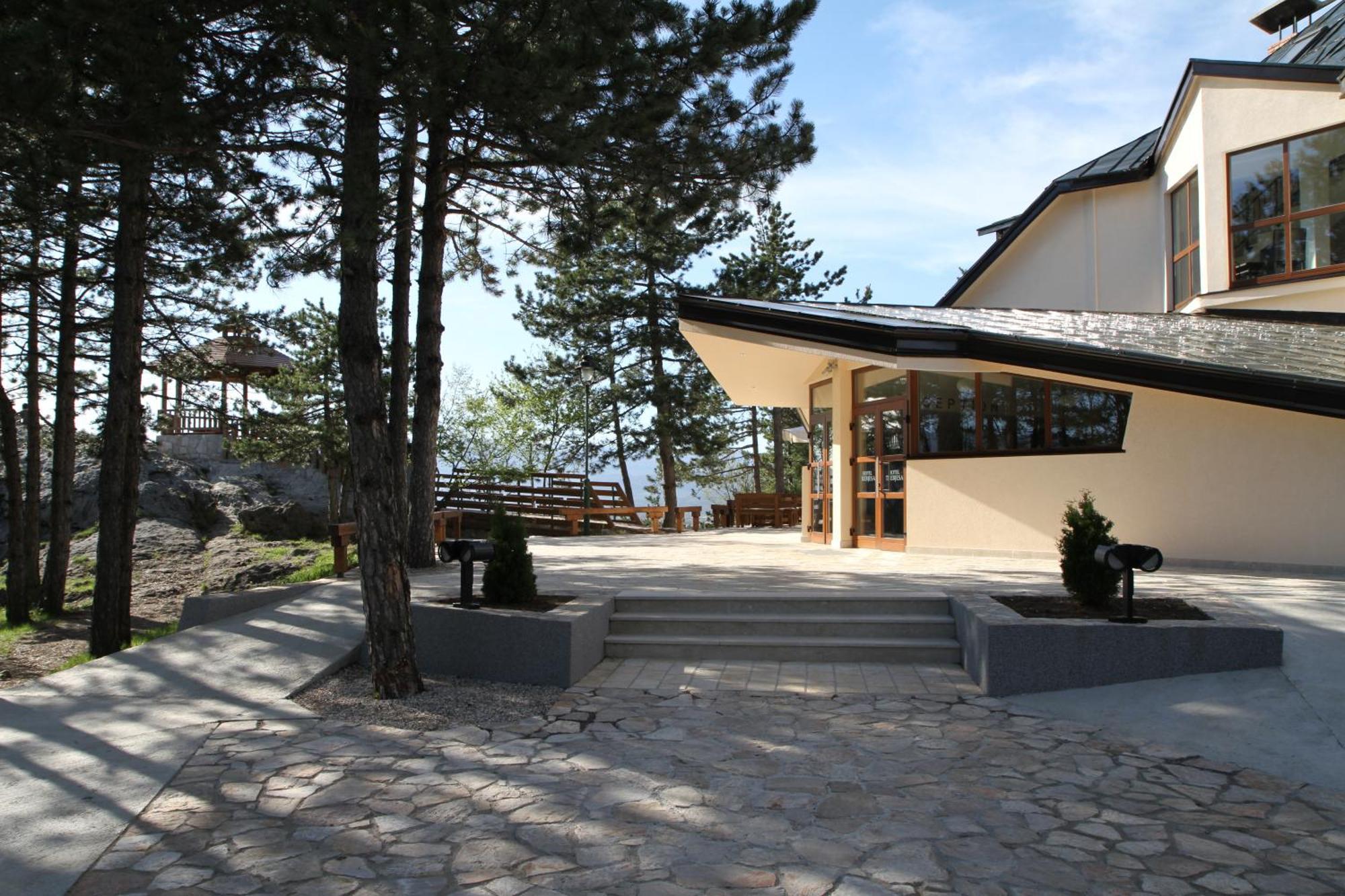 Hotel Trebjesa Nikšić 외부 사진